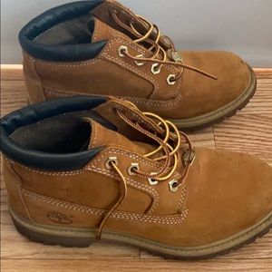 Timberland low boot size 6